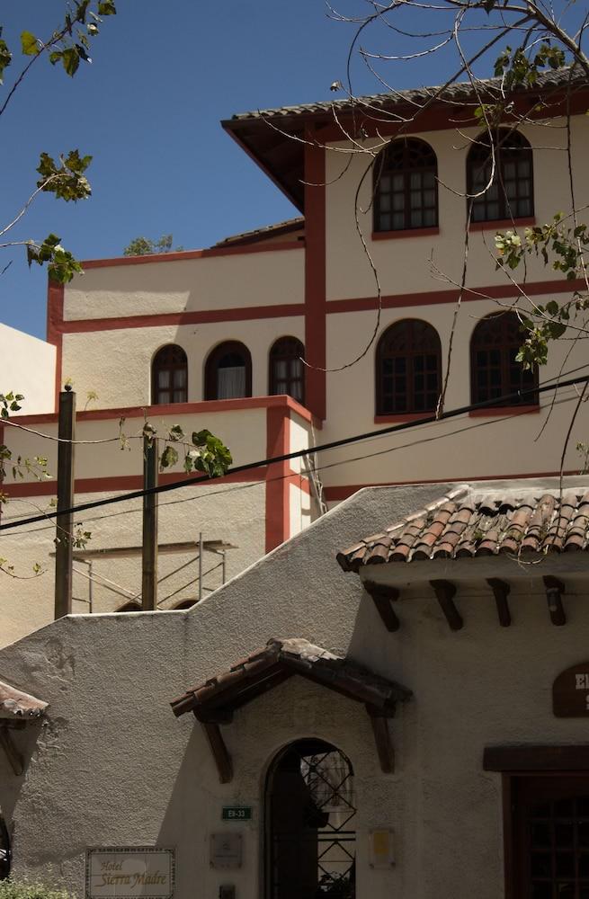 Kituandes Hotel